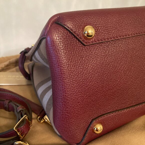 Auth. Burberry Leather & House Check Medium Banner Handbag With Strap *MINT* - Picture 15 of 16